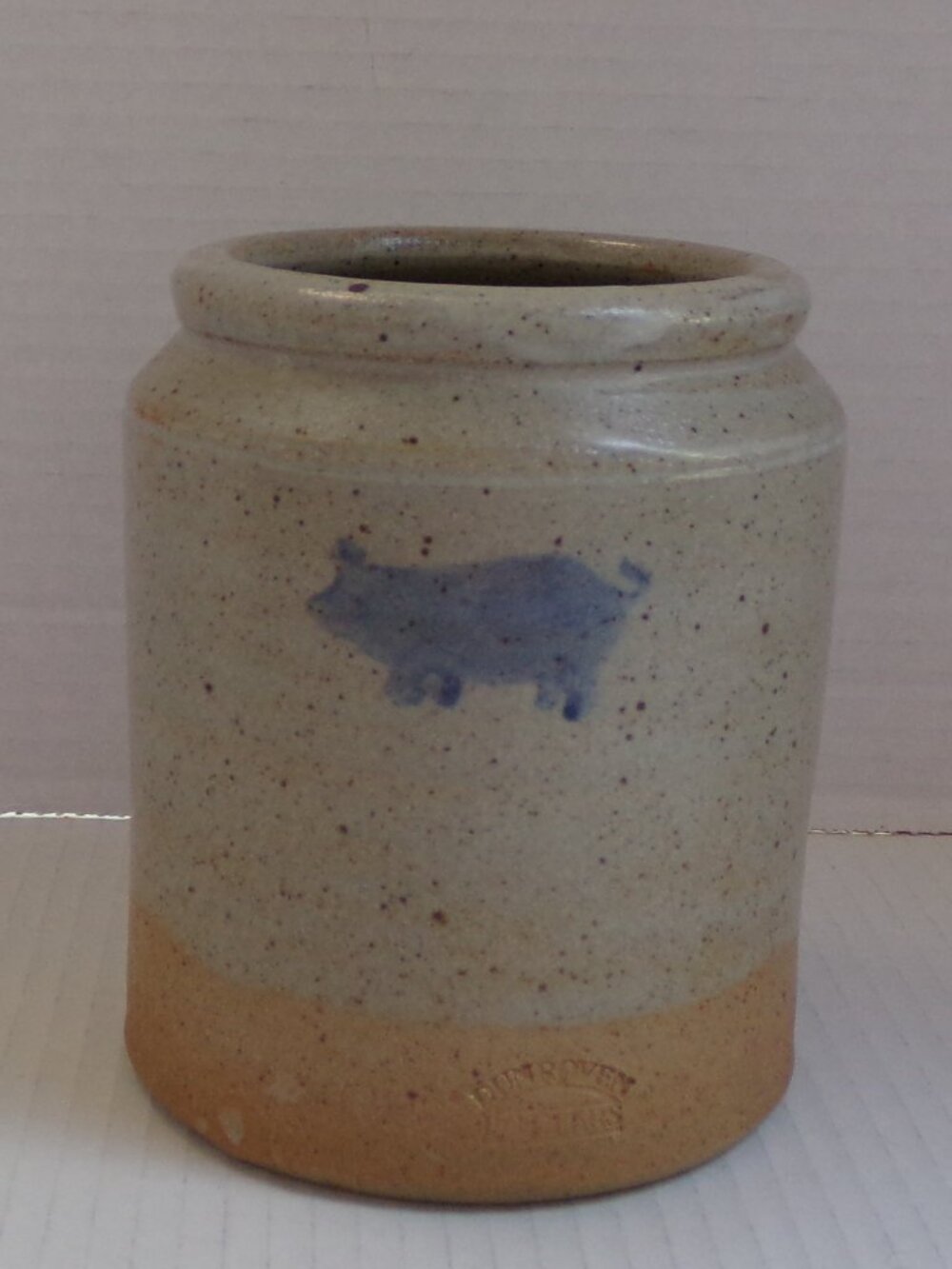 Crock Pig Stoneware Tan Blue Country Farmhouse Primitive Dunroven Potters